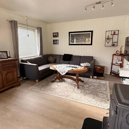 Koselig Hus I Sentrum Av Olderfjord *